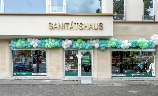 Fassade Vitalpoint Sanitätshaus in der Turmstrasse 65 Berlin